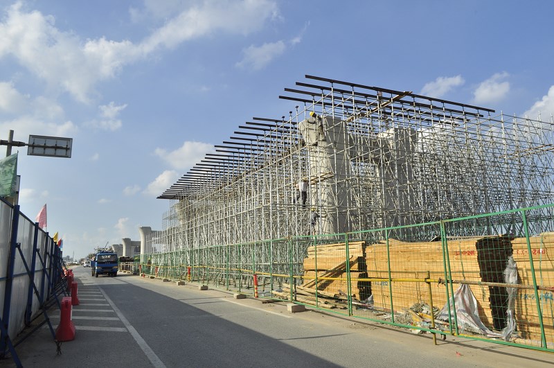 你知道盤扣式腳手架施工通道系統有哪些優點嗎?